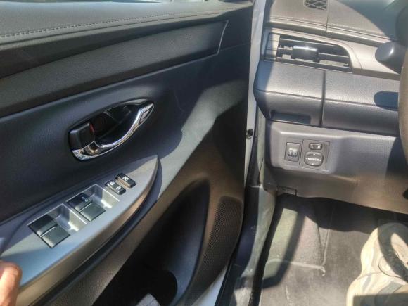 [深圳·粤B] 二手丰田YARiS L 致炫2015款 1.5E 自动魅动版