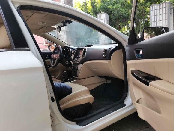 [上海·渝B] 二手长安逸动2015款 1.6L 手动豪华型 国V