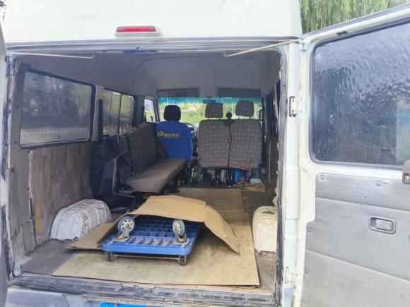 [上海·豫Q] 二手依维柯依维柯得意2017款 2.5T A35客车5-7座47Z5