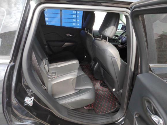 [上海·沪C] 二手Jeep自由光2019款 2.0T 两驱智享版 国VI