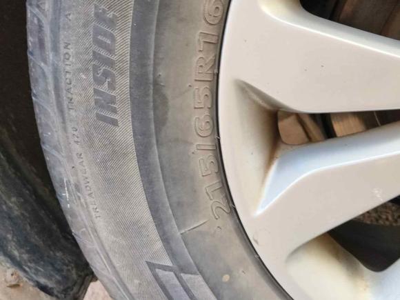 [无锡·苏B] 二手起亚狮跑2013款 2.0L 手动两驱版GL