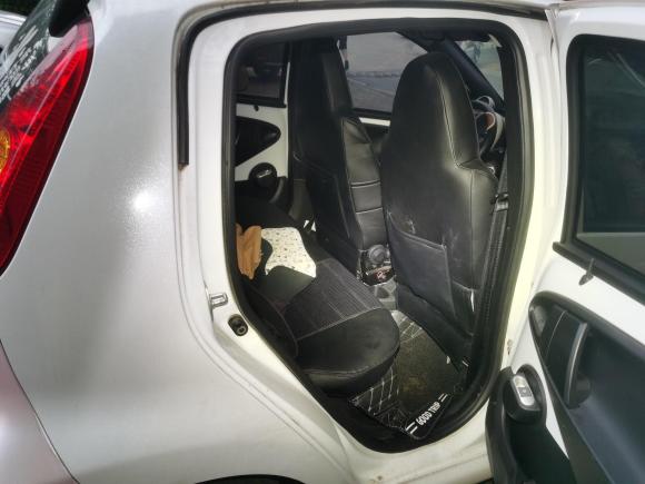 [武汉·鄂A] 二手比亚迪比亚迪F02015款 1.0L AMT 铉酷型