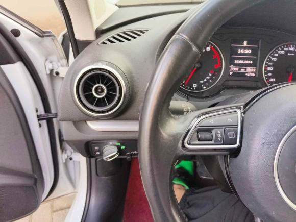 [嘉兴·浙F] 二手奥迪奥迪A32014款 Sportback 35 TFSI 自动舒适型