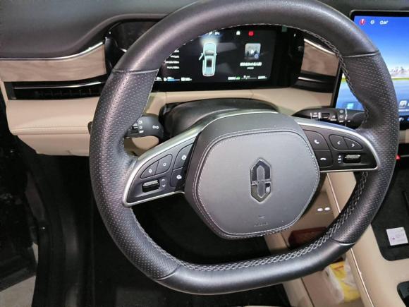 [深圳·粤B] 二手鸿蒙智行问界M72022款 1.5T 四驱旗舰版