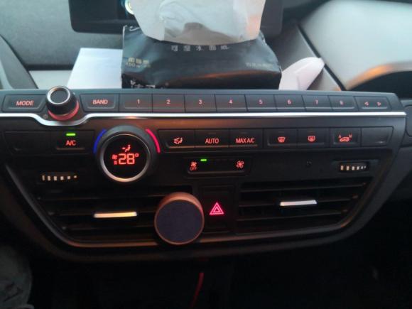 [苏州·苏E] 二手宝马宝马i32015款 时尚型