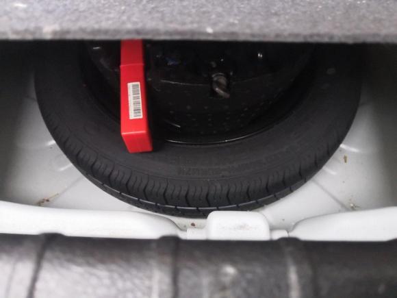 [上海·鲁F] 二手吉利汽车帝豪2017款 三厢百万款 1.5L CVT豪华型