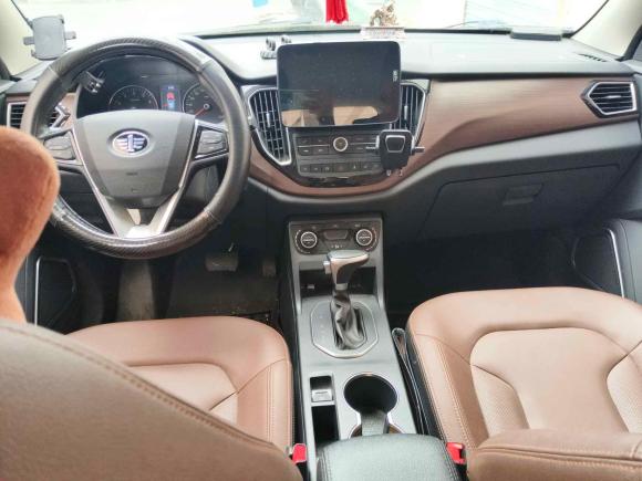 [无锡·苏B] 二手一汽森雅R72017款 1.6L 自动智能型