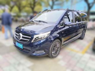 奔驰奔驰V级2018款 V 260 L 尊贵加长版 国V