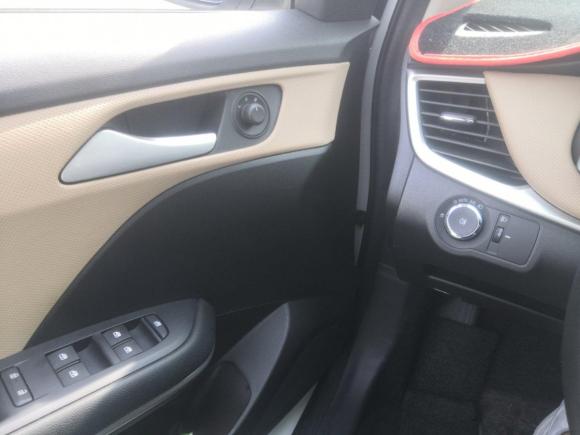 [上海·沪C] 二手雪佛兰科鲁泽2022款 320 自动悦享天窗版