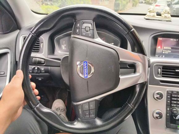 [金华·浙G] 二手沃尔沃沃尔沃S602015款 S60L 2.0T 智远版