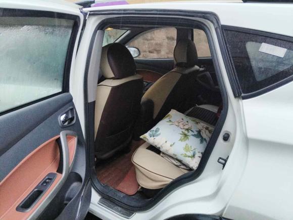 [青岛·鲁U] 二手海马海马S52015款 1.5T CVT旗舰型