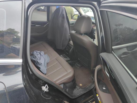 [南通·苏F] 二手宝马宝马X32021款 xDrive25i M运动套装