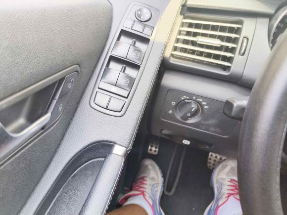 [无锡·苏B] 二手奔驰奔驰R级2014款 R 320 4MATIC 商务型