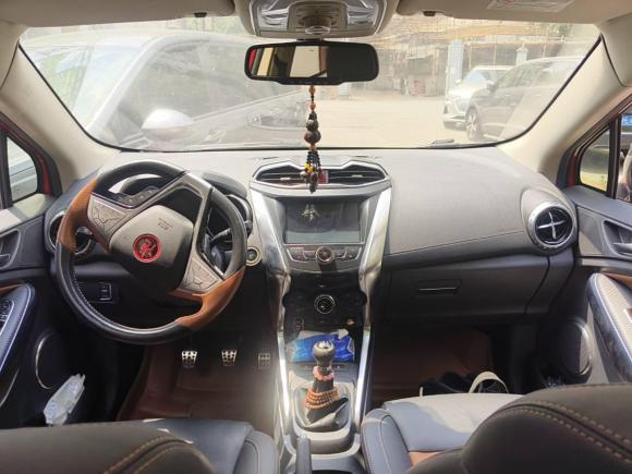 [上海·沪B] 二手比亚迪元2016款 1.5L 手动尊荣型