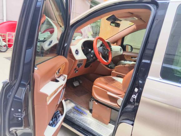 [青岛·鲁U] 二手奔驰威霆2018款 2.0T 精英版 7座 国V