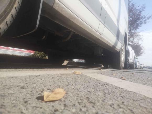 [温州·浙C] 二手上汽大通MAXUS上汽大通MAXUS V902020款 2.0TAMT运杰版前驱后单胎短轴高顶6座