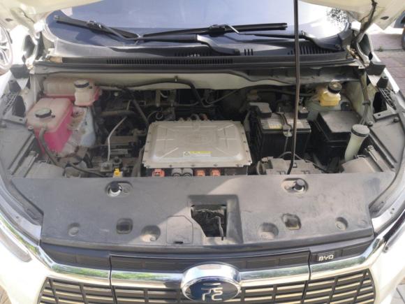 [济南·鲁A] 二手比亚迪元新能源2018款 EV360 智联炫酷型