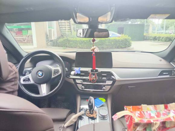 [苏州·苏E] 二手宝马宝马5系2022款 改款二 530Li 尊享型 M运动套装