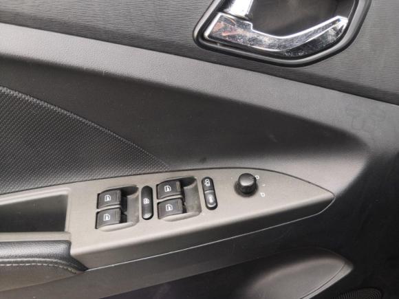 [成都·川A] 二手奇瑞艾瑞泽32015款 1.5L 手动够型版