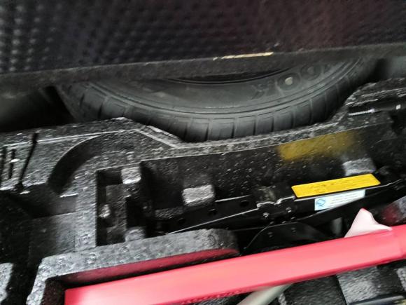 [成都·川A] 二手大众朗逸2013款 改款经典 1.6L 自动风尚版