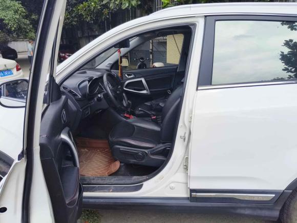 [成都·川A] 二手奇瑞瑞虎52014款 2.0L 手动家悦版