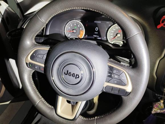 [苏州·苏J] 二手Jeep自由侠2017款 180TS 自动四驱全能版