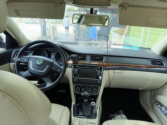 [上海·沪A] 二手斯柯达昊锐2012款 1.8TSI 自动贵雅版