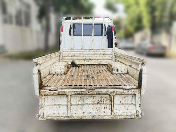 [武汉·鄂A] 二手五十铃庆铃五十铃T172021款 3.0T柴油两驱栏板车标准轴距4KH1CT6H1