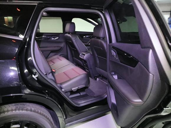 [上海·沪B] 二手雪佛兰开拓者2022款 轻混 650T RS Twin-Clutch四驱7座 擎版