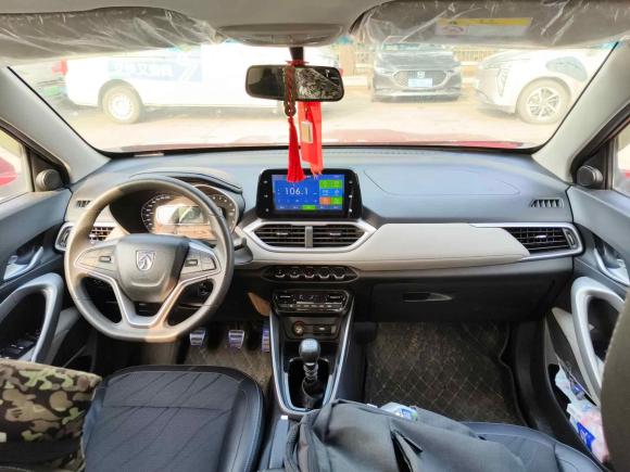 [广州·粤H] 二手宝骏宝骏5102017款 1.5L 手动时尚型