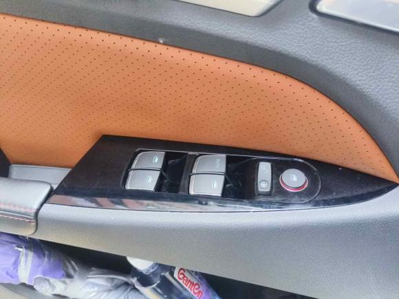 [深圳·粤B] 二手比亚迪秦新能源2015款 1.5T 双冠旗舰版