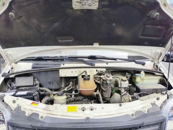 [嘉兴·浙A] 二手上汽大通MAXUS新途V802020款 2.5T AMT经典城配王短轴中顶2/3座