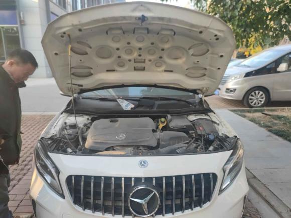 [苏州·鄂A] 二手奔驰奔驰GLA2017款 GLA 200 时尚型