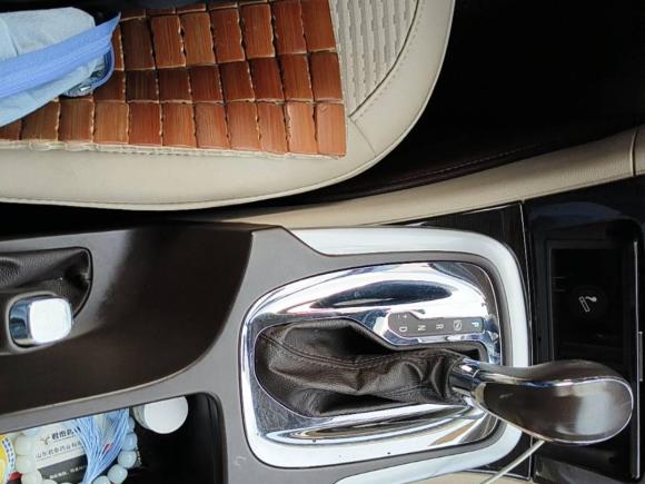 [广州·粤Y] 二手别克君威2015款 2.0L 领先时尚型