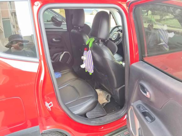 [上海·苏F] 二手Jeep自由侠2017款 180T 自动高能版