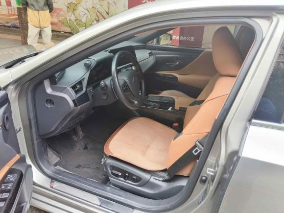 [北京·京E] 二手雷克萨斯雷克萨斯ES2021款 200 卓越版