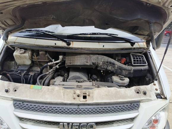 [无锡·苏B] 二手依维柯依维柯褒迪2012款 2.5T-A32 基本型