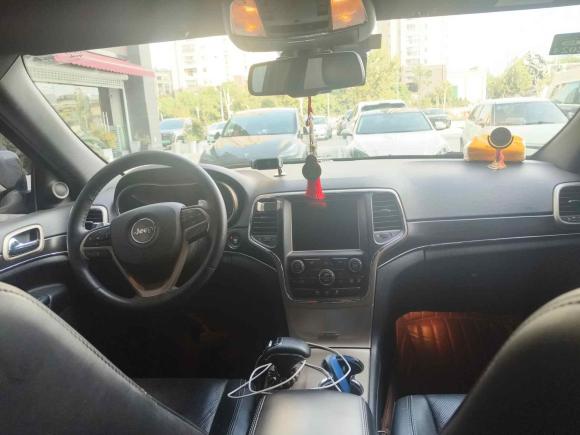 [无锡·苏B] 二手Jeep大切诺基2014款 3.6L 精英导航版