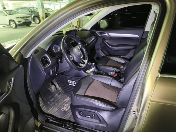 [武汉·鄂A] 二手奥迪奥迪Q32017款 30 TFSI 时尚型