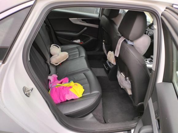 [上海·沪F] 二手奥迪奥迪A4L2017款 Plus 40 TFSI 时尚型