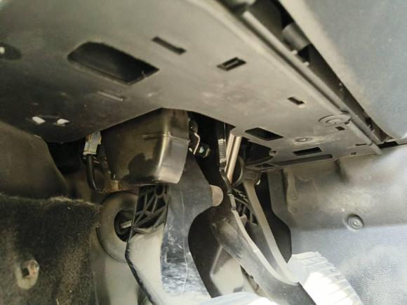 [常州·苏D] 二手标致标致30082013款 2.0L 手动经典版