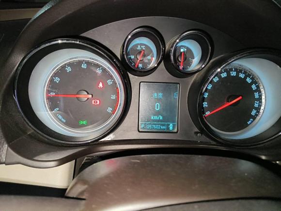 [成都·川H] 二手别克君威2012款 2.0L 豪华版