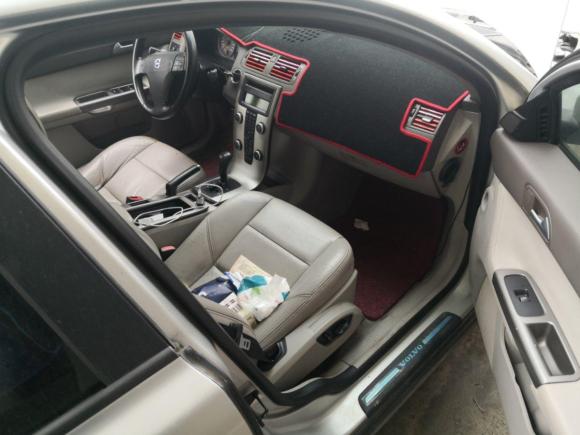 [上海·浙C] 二手沃尔沃沃尔沃S402011款 2.0L 自动智尚版