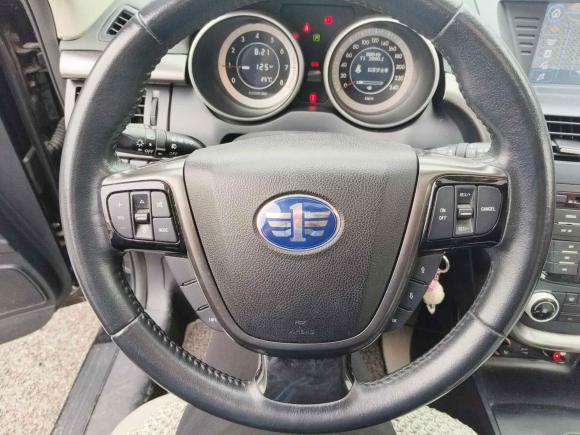 [嘉兴·浙C] 二手奔腾奔腾X802015款 2.0L 自动舒适型