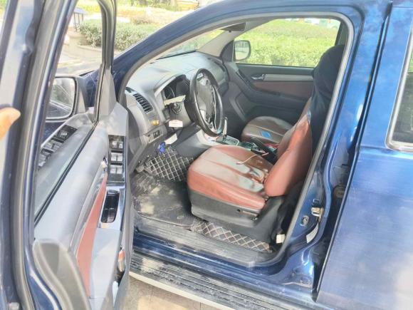 [南昌·赣F] 二手五十铃D-MAX2018款 3.0T两驱自动精英型4JJ1-TC HI