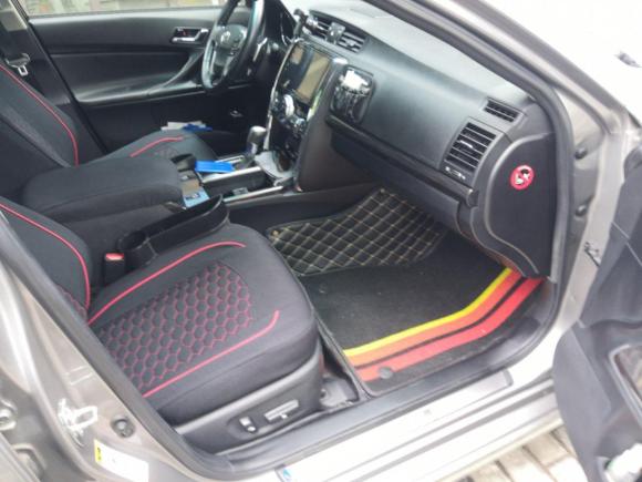 [上海·沪C] 二手丰田锐志2010款 3.0V 风尚旗舰版