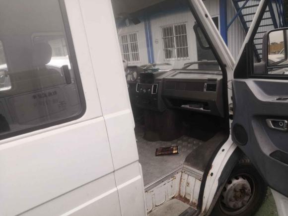 [成都·川A] 二手依维柯依维柯得意2012款 2.5T-A35物流1版中顶