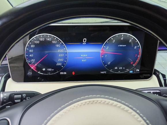 [南通·苏F] 二手奔驰威霆2023款 2.0T 精英版 7座