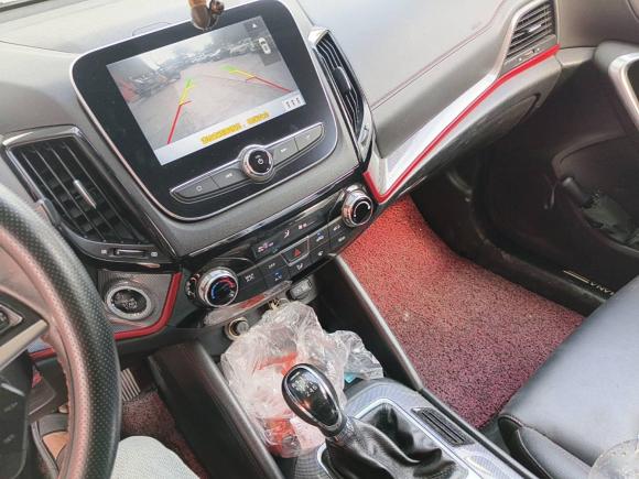 [义乌·浙G] 二手长安长安CS552017款 1.5T 手动炫动型