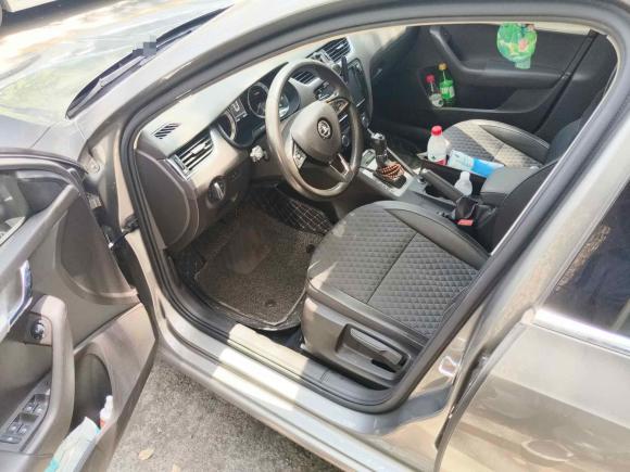 [杭州·浙A] 二手斯柯达明锐2018款 TSI230 DSG豪华版